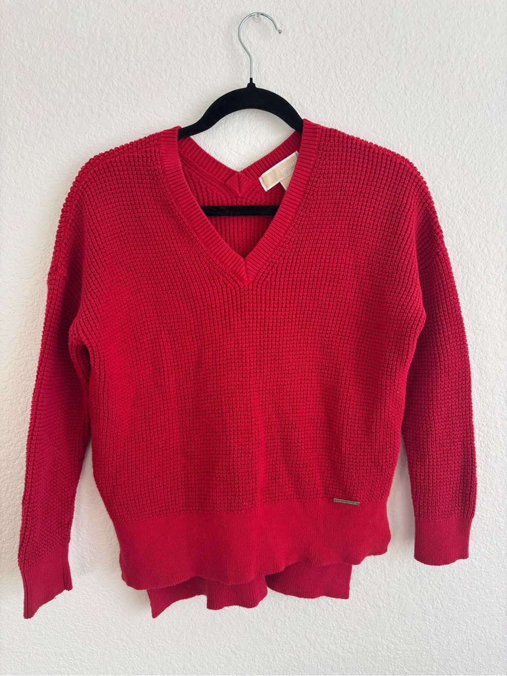 Michael Kors V-Neck Women's Sweater - Classic Knit